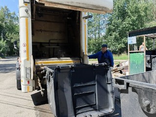 СНТ Лосино-Петровского переведены на новые стандарты по вывозу мусора
