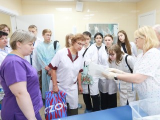 Юные медики познакомились с будущим местом работы во время экскурсии в Дубненскую больницу