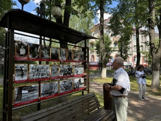 Детские фотографии видновчан представили на выставке в сквере «Юность»