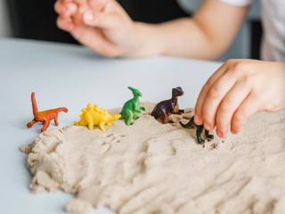Как песочная терапия раскрывает таланты у особенных детей рассказали клинские специалисты