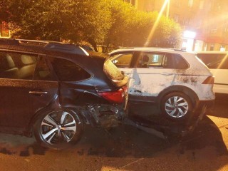 Лихач протаранил восемь автомобилей ночью на Большой Комитетской улице в Королеве