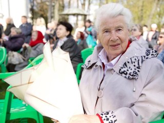 Ветерану ВОВ из Бронниц Валентине Копосовой исполнилось 102 года