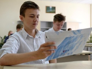 Прокуратура области проверяет сообщения о нарушениях при досмотре школьников перед ЕГЭ в Видном