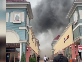 Пожар в здании торгового центра на Новорижском шоссе локализован