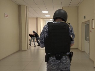 В Домодедовской школе провели контртеррористические учения с системой «Пересвет»