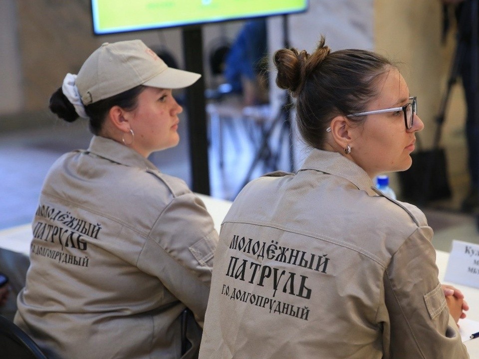 Молодежный экопатруль Долгопрудного напомнит владельцам собак правила выгула