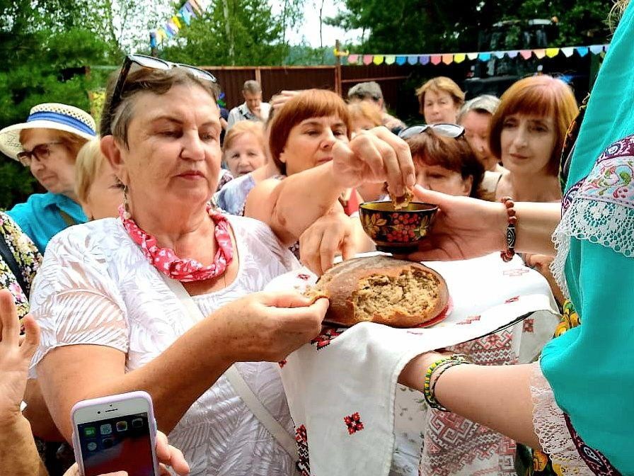Жуковские долголеты посетили с экскурсией усадьбу Середниково