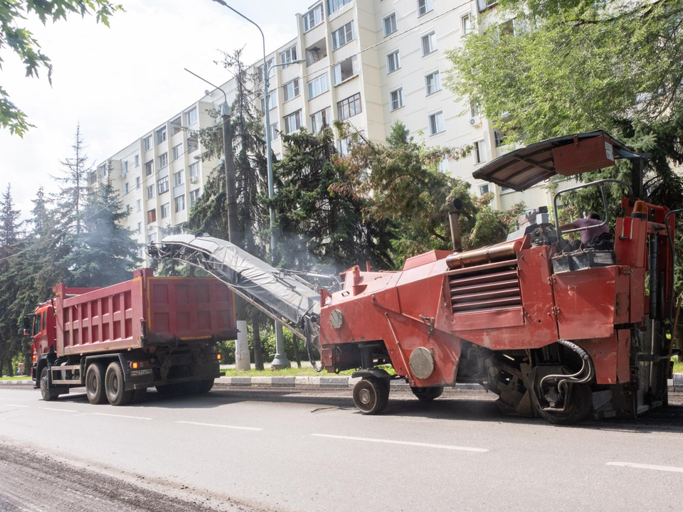 В Лыткарине капитально ремонтируют участки дорог на Спортивной и Октябрьской улицах