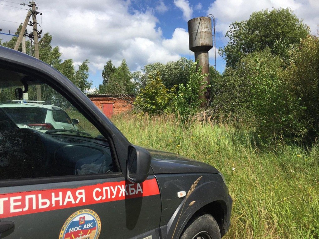 В деревне Колычево демонтируют водонапорную башню