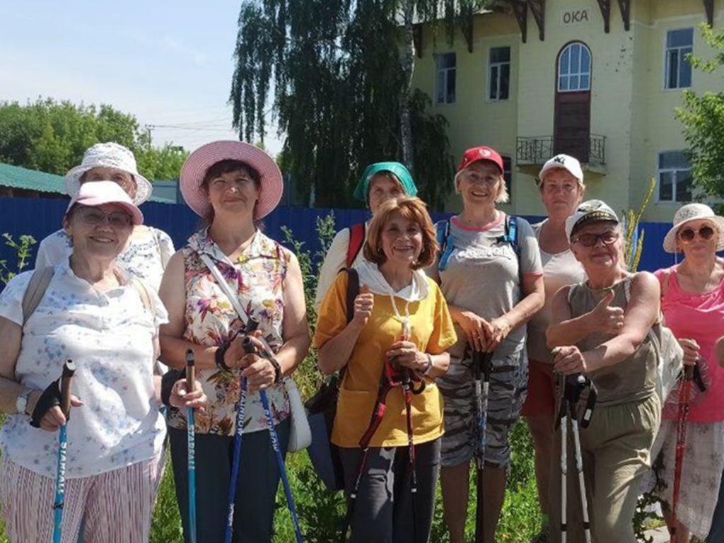 В пеший тур на «Мальдивы» отправились серпуховские долголеты