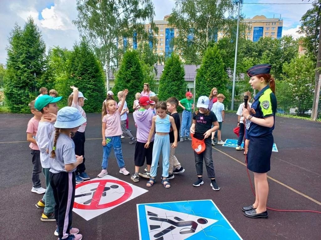 «Каникул нет!»: юным дмитровчанам напомнили о дорожной безопасности