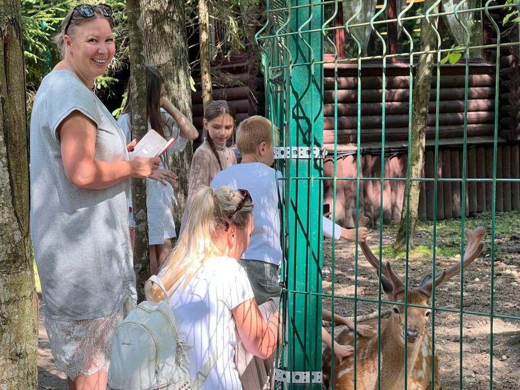Парк «Патриот» в Кубинке посетили многодетные семьи по приглашению президента России