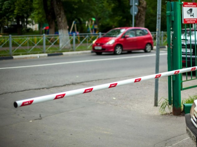 Красногорцам рассказали, что нужно сделать для установки шлагбаума во дворе