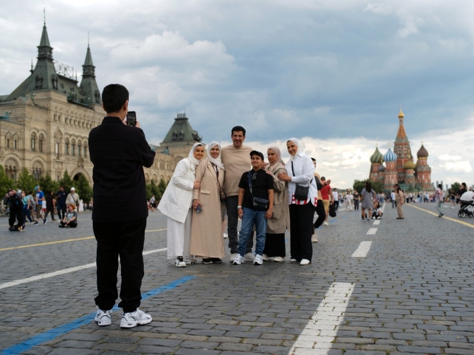 Иностранные туристы стали приезжать в Москву на 35% чаще