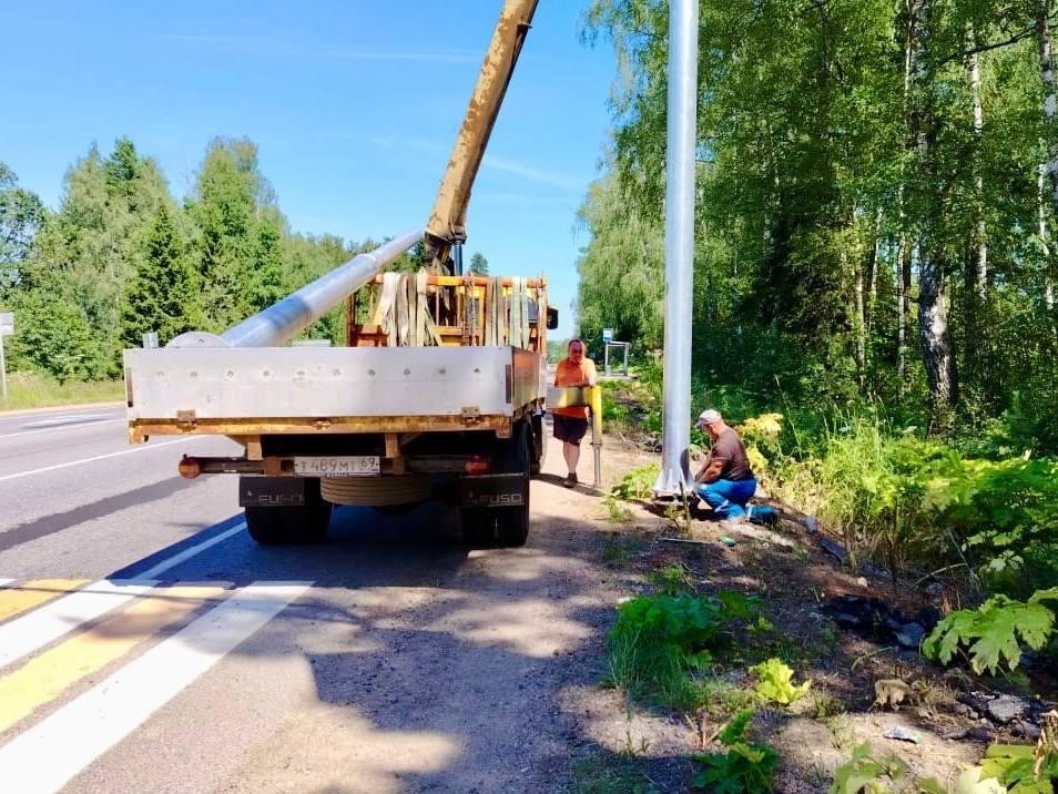Более 30 километров линий наружного освещения строят в Московской области