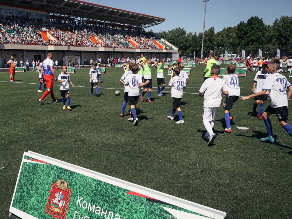 Более 14,3 тыс. жителей Подмосковья подали заявки на получение карты болельщика