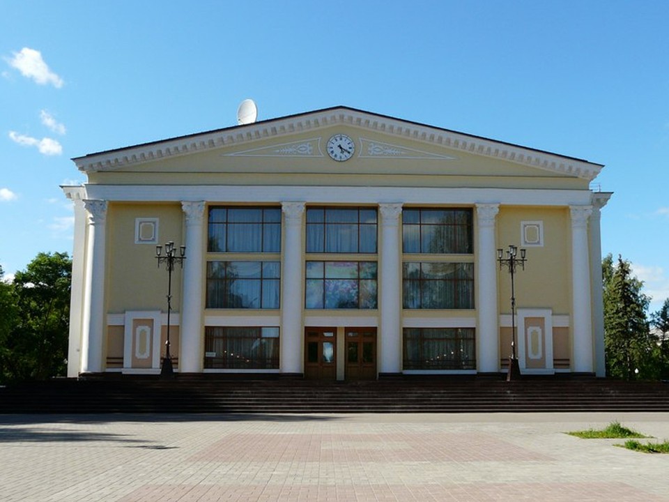 Новую мебель и оборудование закупят для отремонтированного ДК «Октбярь» в 2025 году