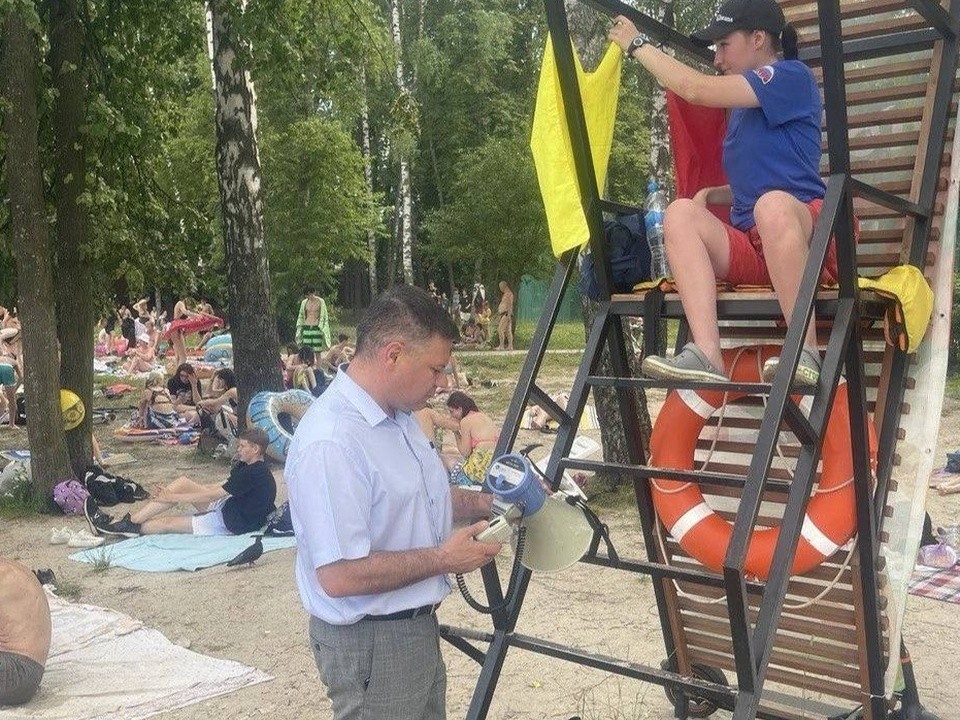 На пляже в парке Мысово проверили работу водных спасателей и сотрудников местной охраны