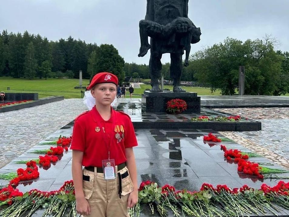 Юной реутовчанке вручен диплом за выступление на церемонии у Вечного огня в Минске