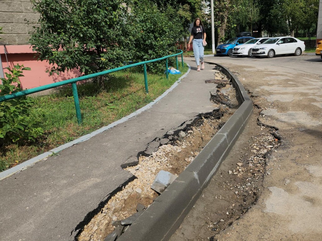 Более полутора тысяч квадратных метров обновленных тротуаров появится на  Силикате в Котельниках после благоустройства | REGIONS.RU / Котельники