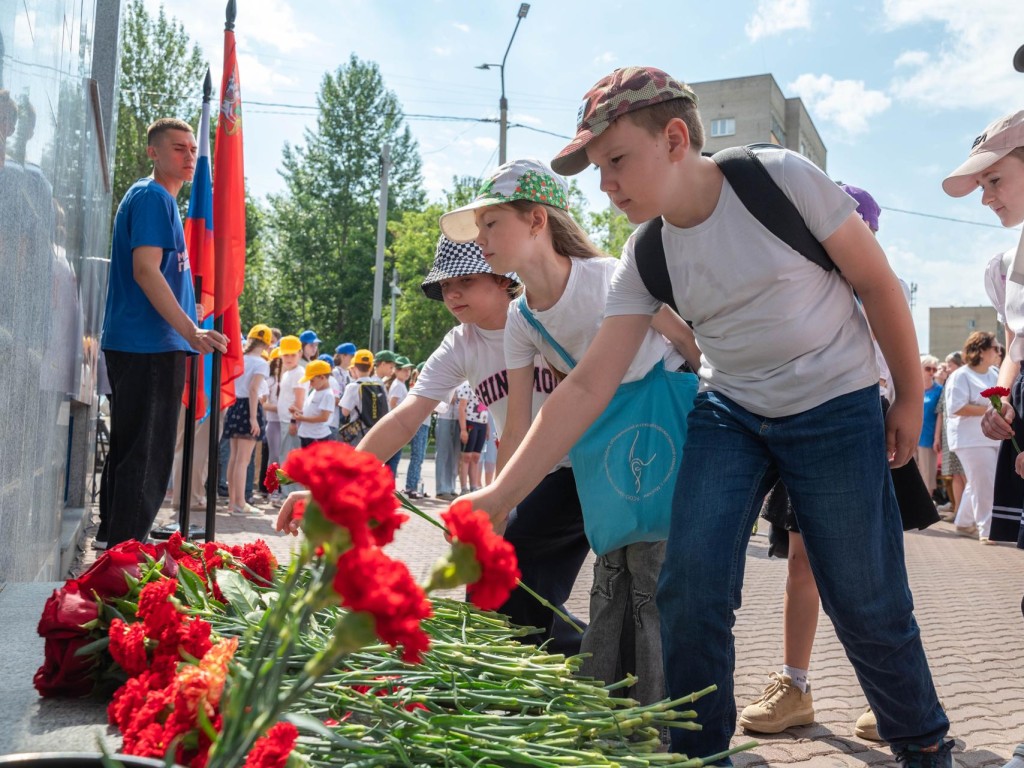 Память народа: в наукограде прошел митинг, посвященный реутовским  ополченцам | REGIONS.RU / Реутов