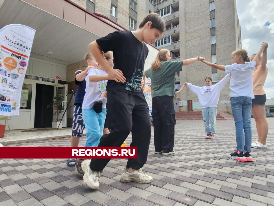 Во Дворце молодежи готовят аниматоров для праздников двора