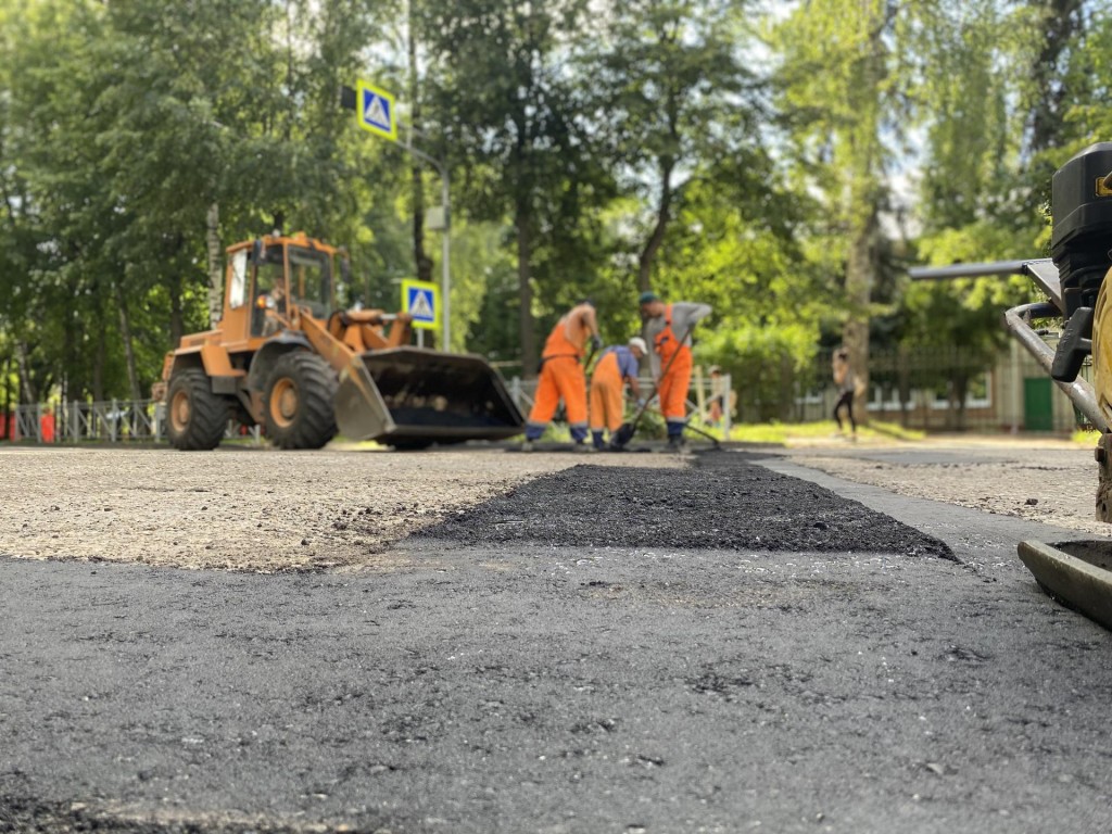 Ямочный ремонт на улицах Бессонова и Чкалова поможет устранить незначительные дефекты дорог