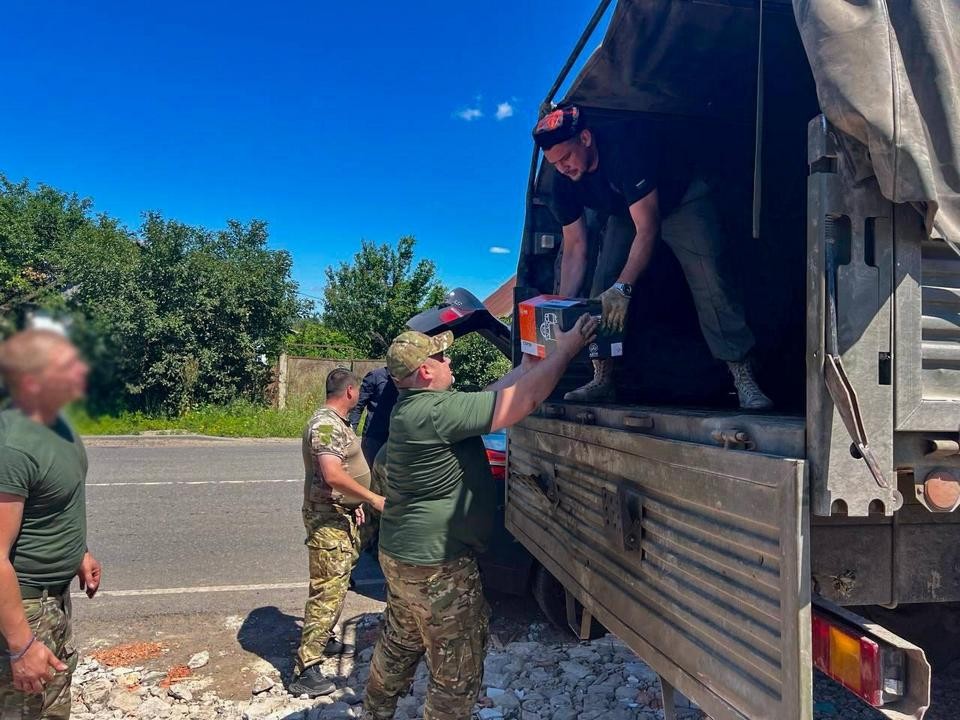 Гуманитарный конвой передал помощь от мытищинцев бойцам в зоне проведения СВО