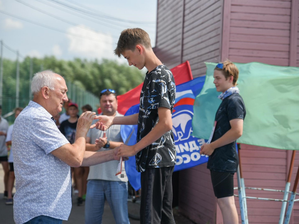 На Бельском озере прошли гонки на байдарках и каноэ