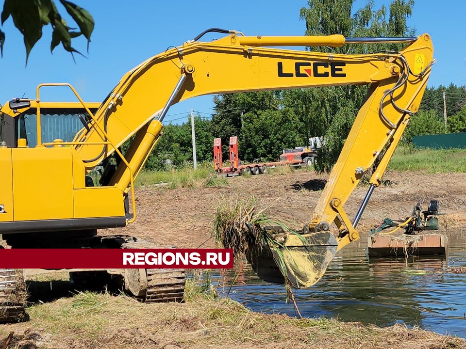 Свыше 120 кубометров мусора извлекли из пруда в поселке Мирный