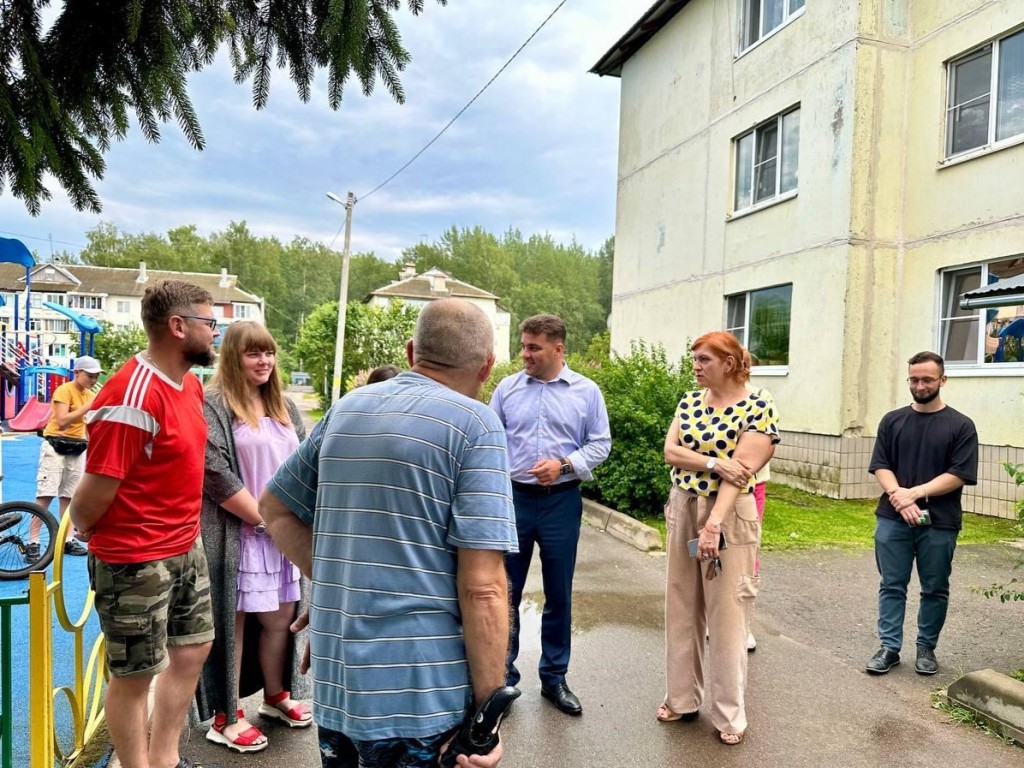 В поселке Бородинское поле рабочие провели опрессовку системы теплоснабжения после жалоб местных жителей