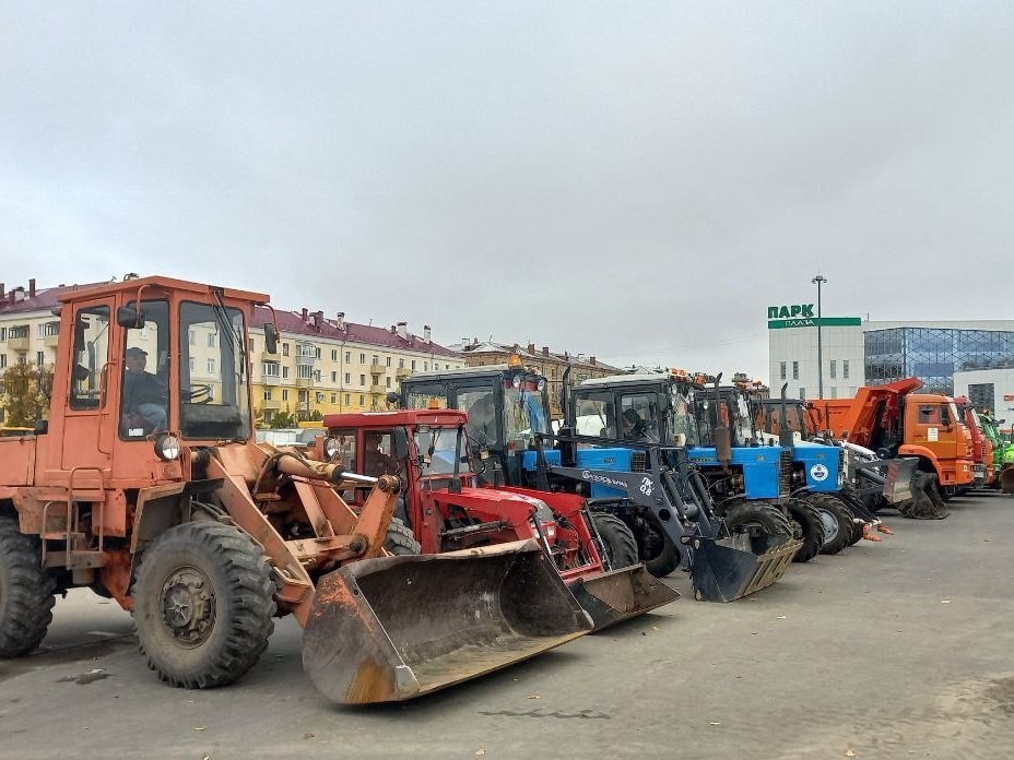 Коммунальные службы Электростали приобрели 16 снегоуборочных машин