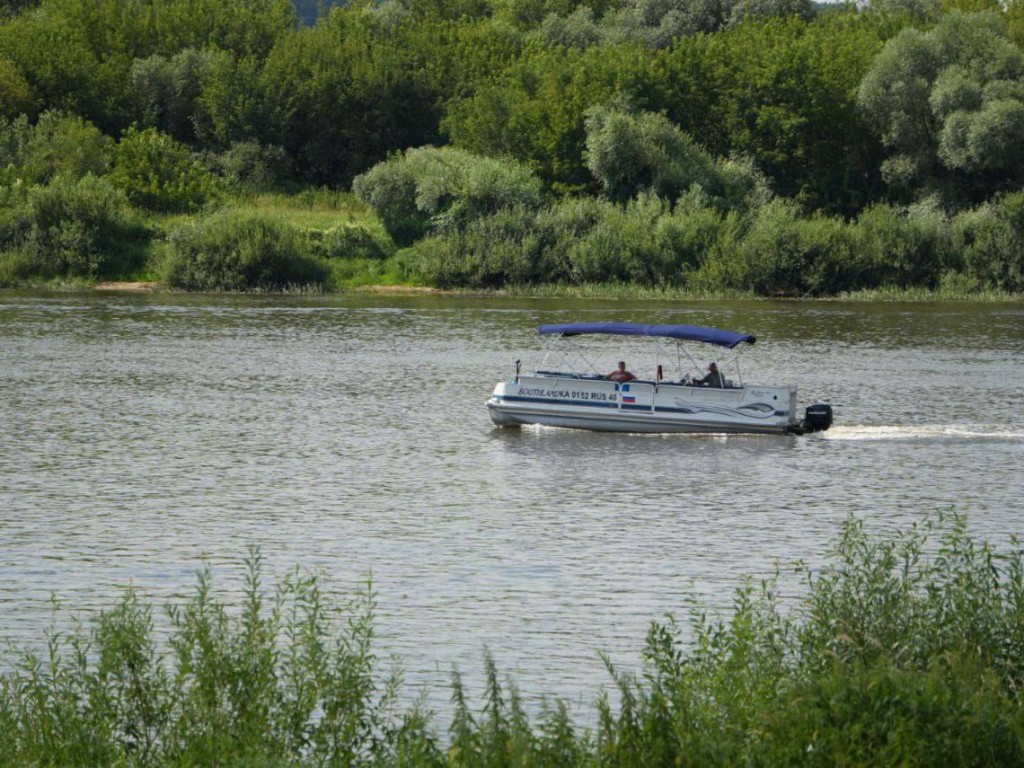 В Серпухове неравнодушные жители привели в порядок зону отдыха у воды в районе деревни Лужки