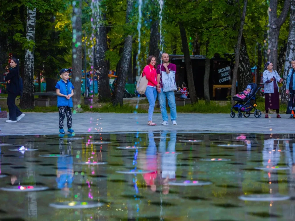 На прошлой неделе парк имени Толстого в Химках посетили 56 тысяч человек |  REGIONS.RU / Химки