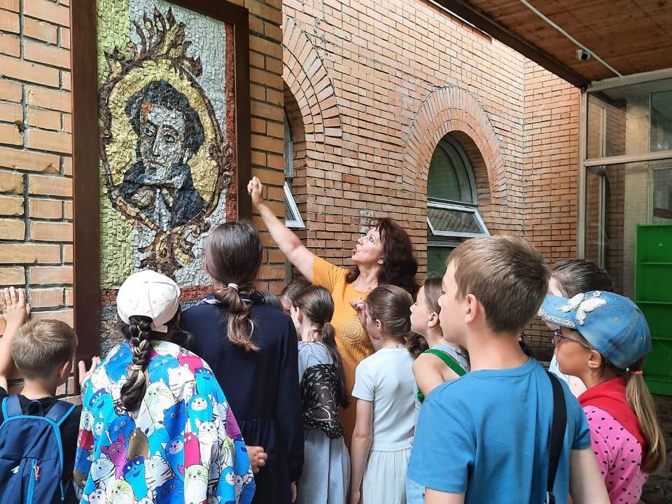 В Протвино детей провели по маршруту «Город твоего детства»