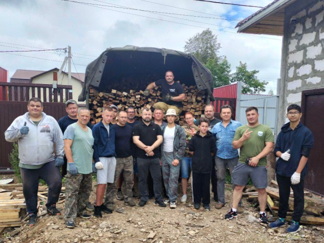 Пять тонн гуманитарного груза отправили из Рузы в Луганск