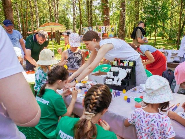Зумба, мастер-классы и детская анимация: жителей и гостей Солнечногорска приглашают в городской парк
