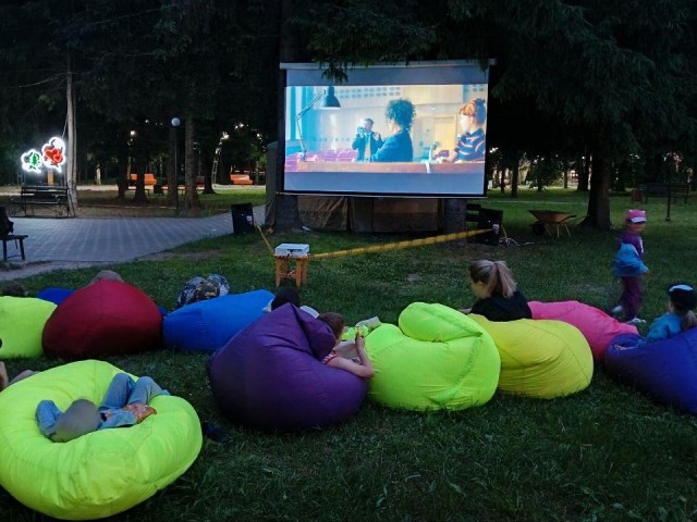 В парках Талдома можно посмотреть фильмы под открытым небом: расписание сеансов на июль