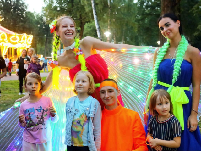 Танцы и творчество в парке «Скитские пруды»: расписание летних развлечений для детей