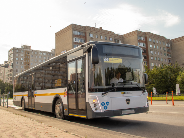 Новые автобусы выходят на маршруты в Дзержинском