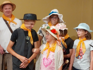 Детям приемных и многодетных семей подарили «Интересное лето» в музее-заповеднике Чехова