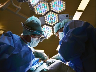 Хирурги Долгопрудного провели сложную операцию пациенту с нарушением венозного оттока