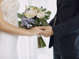 Около двух десятков одинцовских пар поженились в Барвихе в «красивую» дату 24 июля 2024 года
