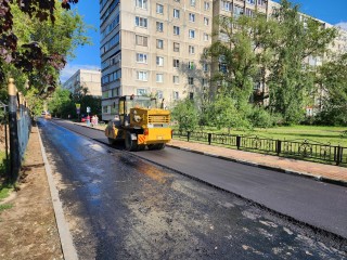 На улице Гурьева в Раменском ремонтируют внутриквартальную дорогу
