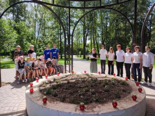 В талдомском парке Победы почтили память жертв «Донецкого кровавого воскресенья»