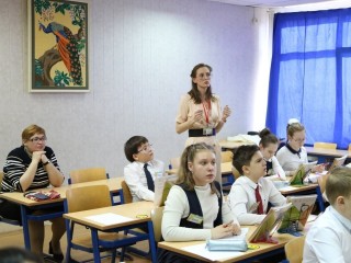 Школа в Шаховской ищет учителя начальных классов