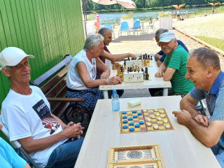 Электростальские долголеты примут участие в зональном турнире по русским шашкам