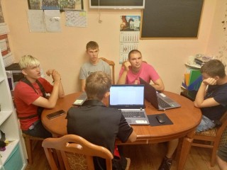 Выпускник щелковского семейного центра провел урок по компьютерной грамотности
