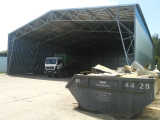Жители Подольска могут заказать вывоз строительных отходов у официальных перевозчиков