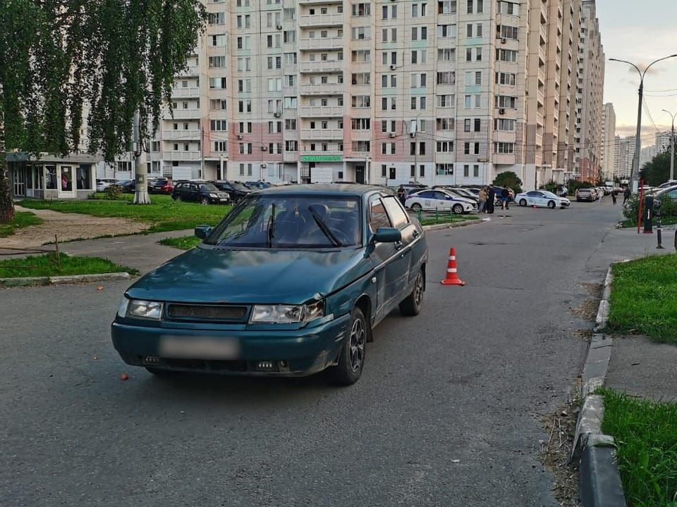 В Подольске водитель сбил женщину и трехлетнего ребенка